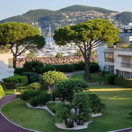 Garden And Beach Sea View Apartment Cannes Mandelieu Extérieur photo